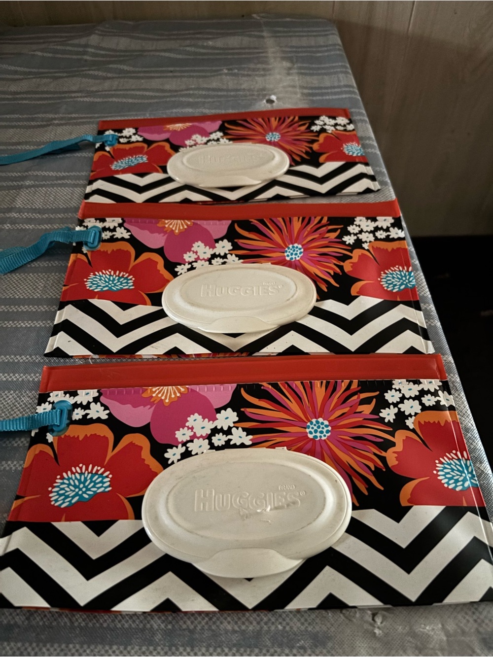 3 Huggies travel wipes pouches
